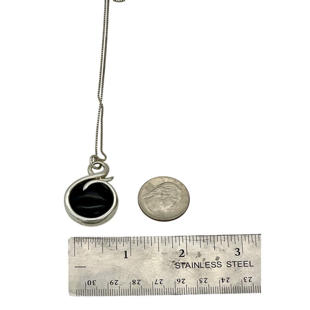 Sterling Silver And Black Onyx Vintage Necklace Pendant 18 Inches Chain Italy - Picture 9 of 9